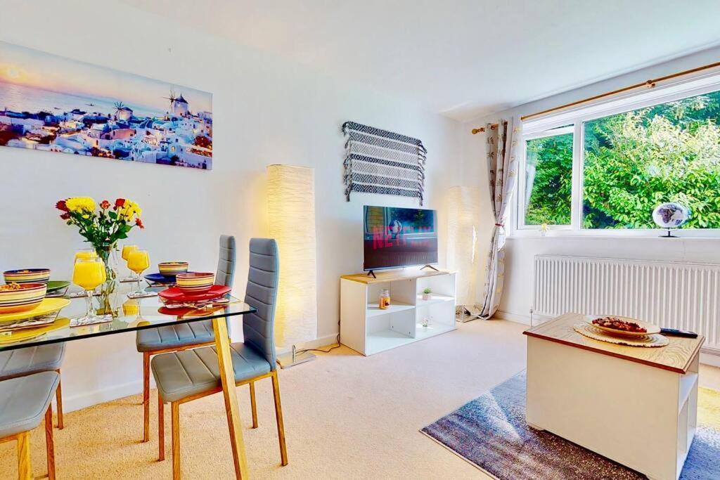 Super-Quiet Town Centre Flat 5 Min Walk To Station Apartman Royal Tunbridge Wells Kültér fotó